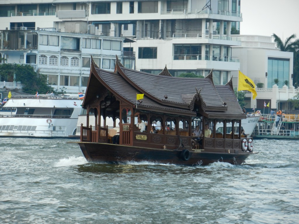 River taxi on the Chao Phraya
