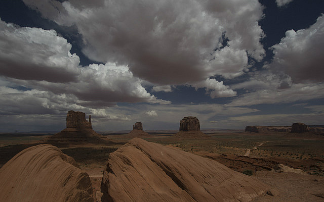 Monument Valley 1