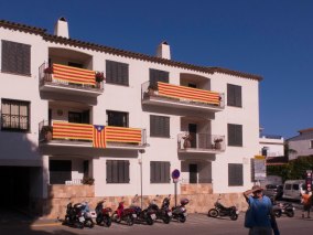 Signs of Catalan pride