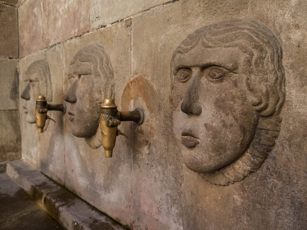 The oldest continually working waterworks in Barcelona - from 900 AD